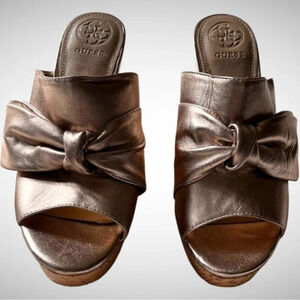 GUESS Gold Hotlove Leather Open Toe Platform Wedge Sandals | Size 7